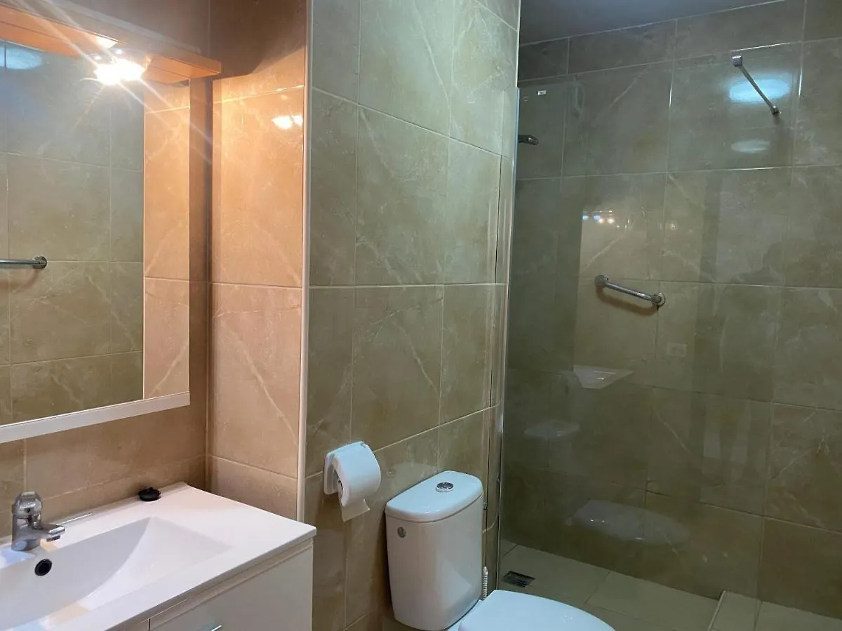 Apartment 5A1, Victoria Court 1, Avenida Londres 6, Los Cristianos, 38650, Tenerife 0*, Los Cristianos (Tenerife)