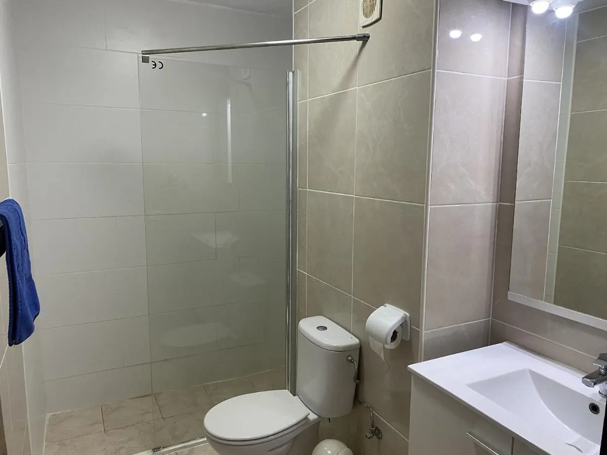 Apartment 5A1, Victoria Court 1, Avenida Londres 6, Los Cristianos, 38650, Tenerife