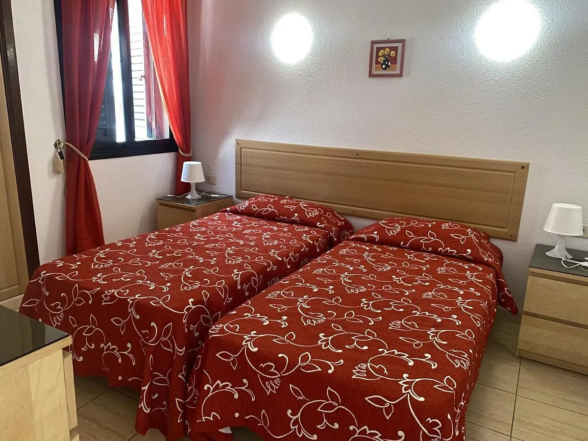 Apartment 5A1, Victoria Court 1, Avenida Londres 6, Los Cristianos, 38650, Tenerife