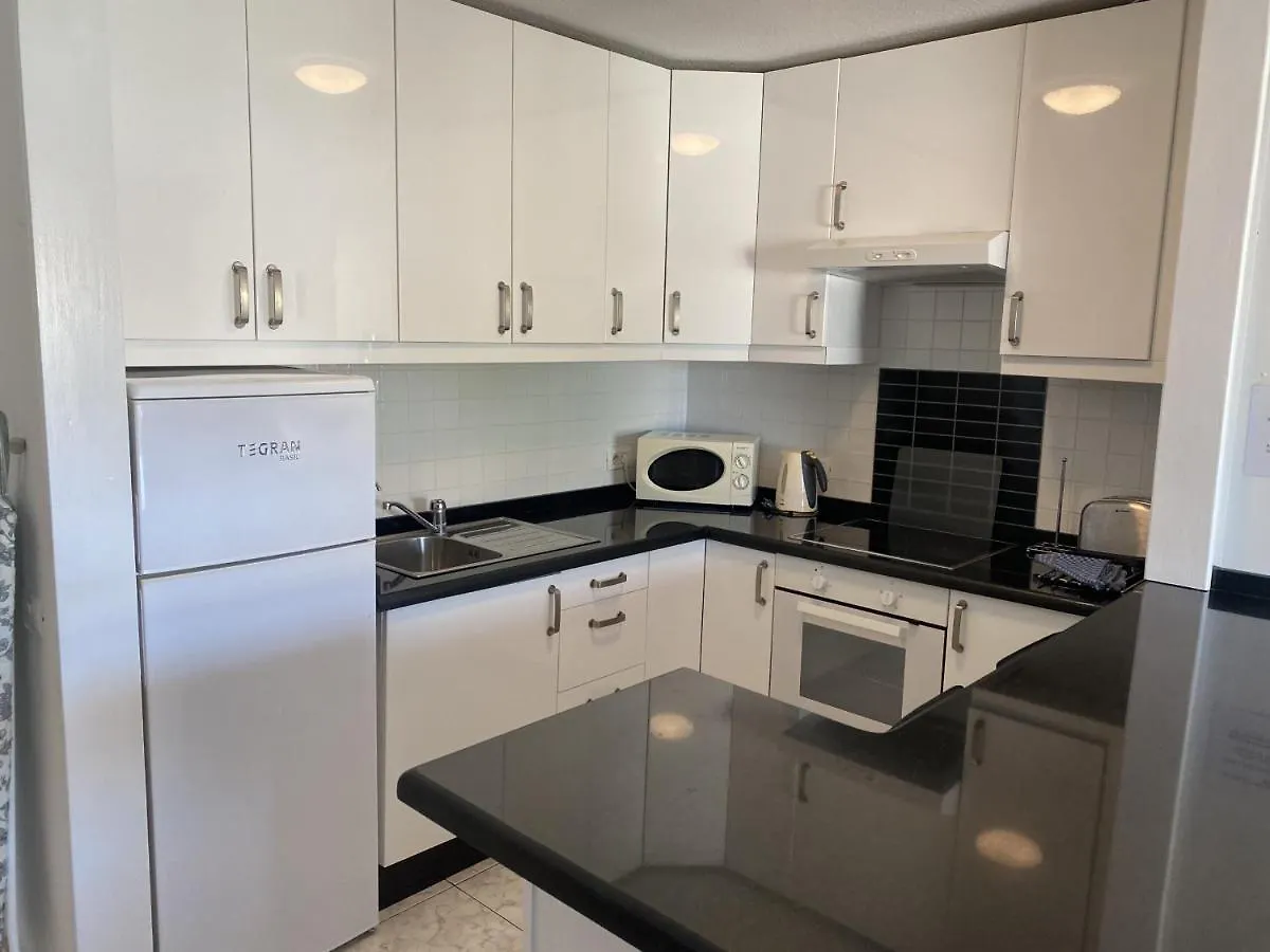 Apartment 5A1, Victoria Court 1, Avenida Londres 6, Los Cristianos, 38650, Tenerife